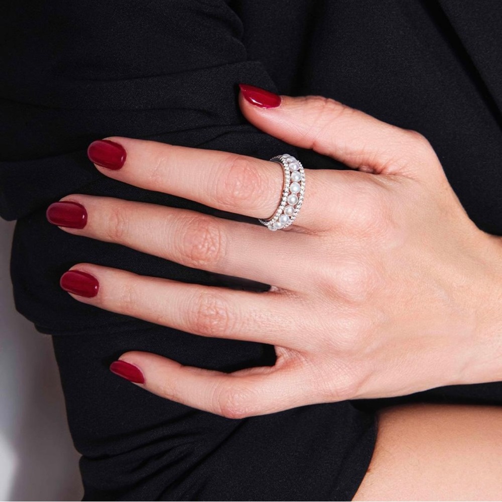 Apm DOUBLE PAVED HOOP RING WITH PEARLS